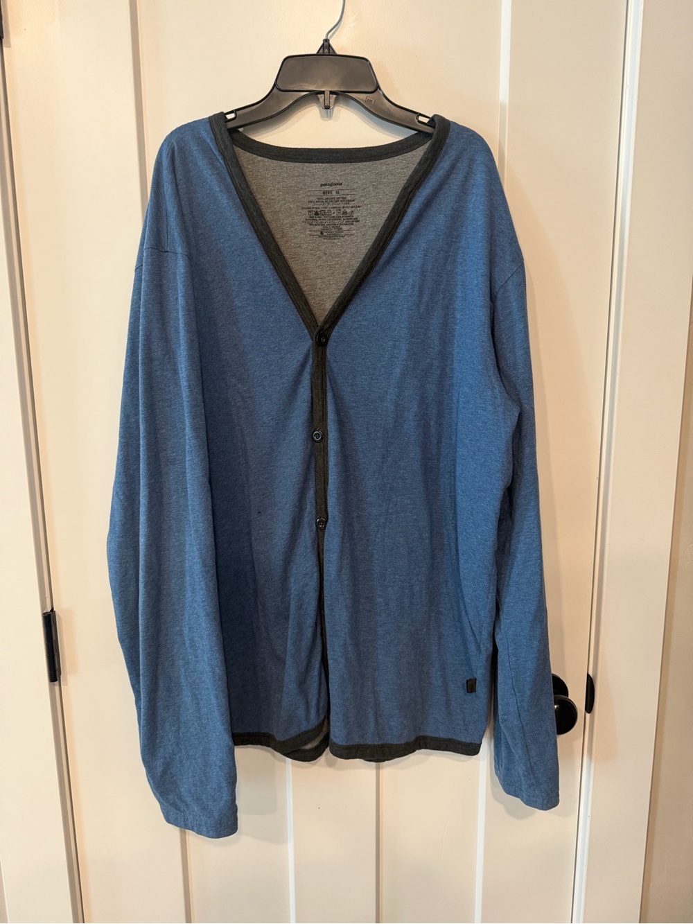 Patagonia Men’s Daily Cardigan Blue with Dark Gray Trim Size XL